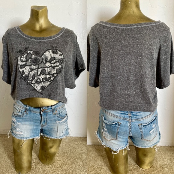 Cozy Slouchy LOVE to LOVE Appliqué LACE Heart Motif TOP Size Medium - Picture 2 of 14